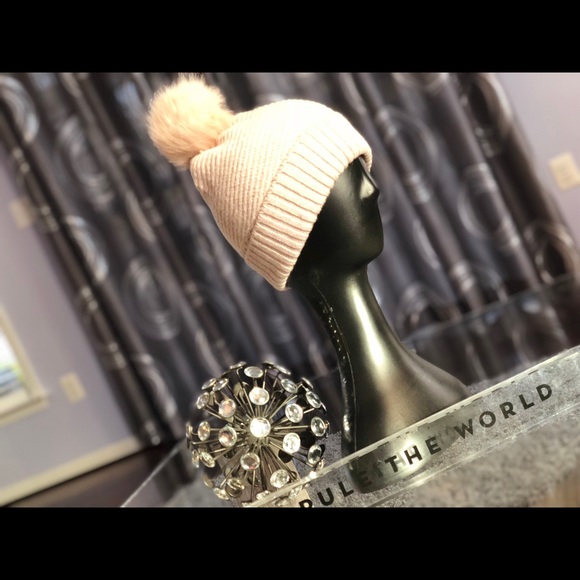 ALDO Pink Winter Puff Hat ❄️ - Picture 3 of 6